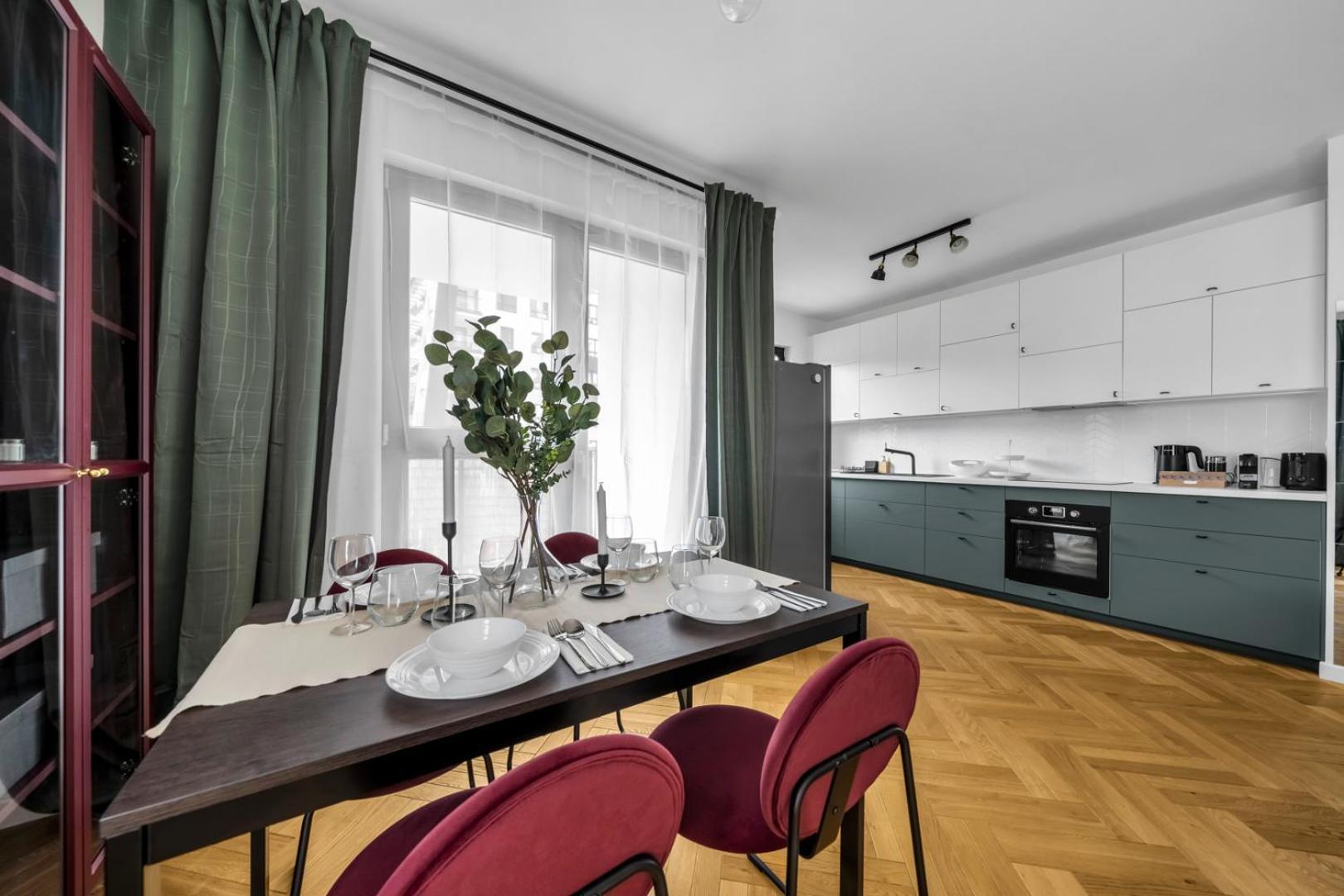 Skierniewicka Apt - Parking, Workspace, Balcony - By Rentujemy Варшава Экстерьер фото